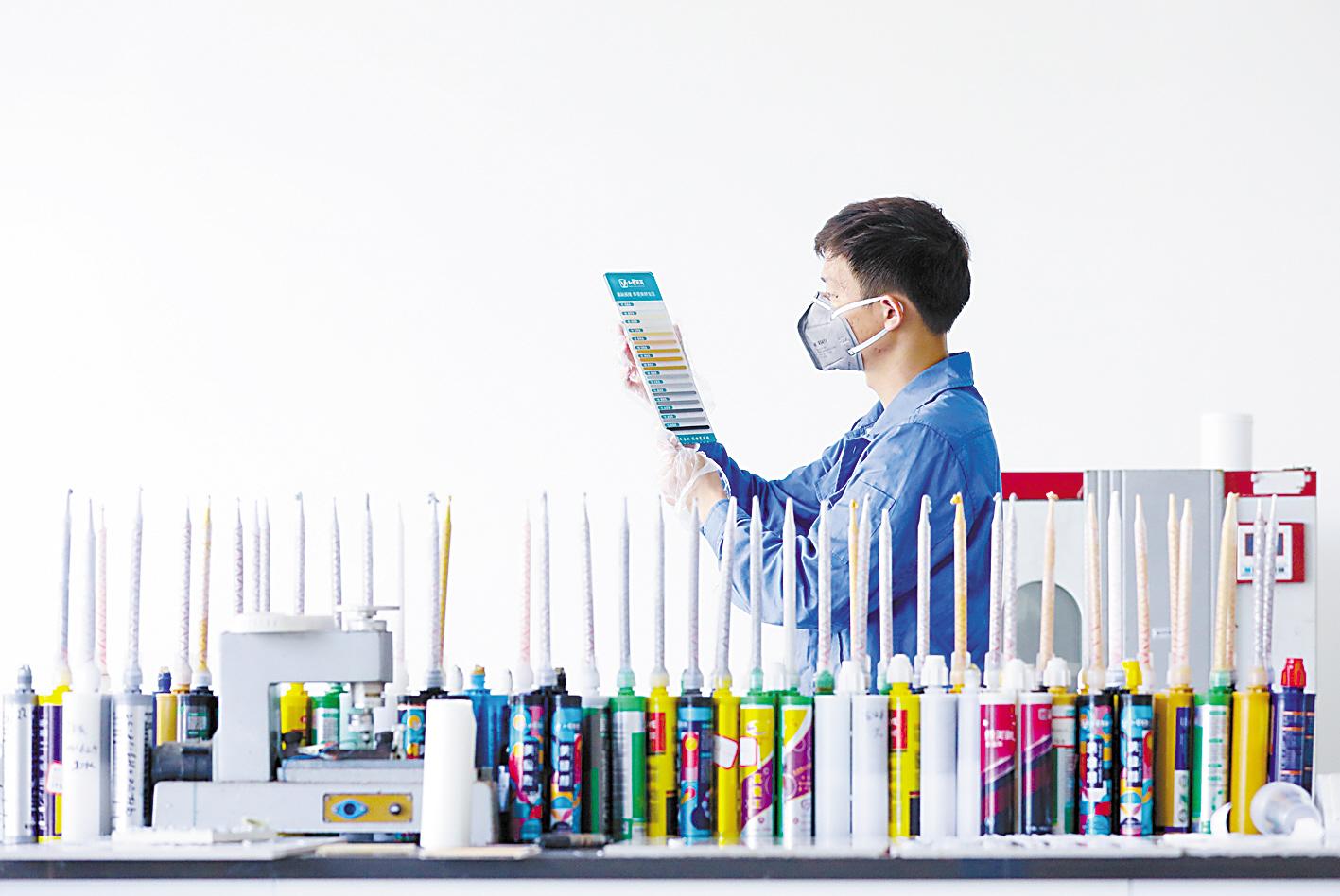 長江邊，搬出一片新天地——湖北沿江化工企業“清零”后的新材料科技新篇